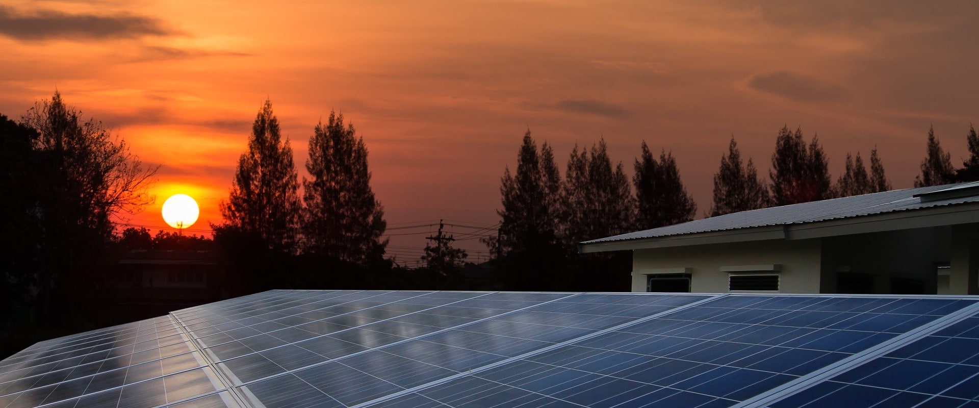 What are 3 pros and 3 cons to solar power?